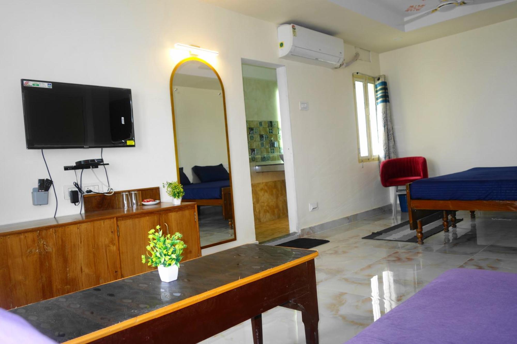 Hotel Hcb Brahmapur Экстерьер фото